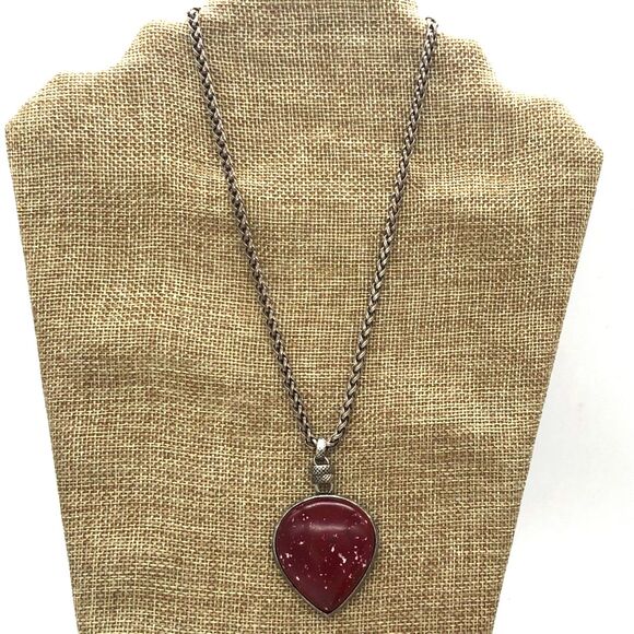 Vintage Made in Japan Silver Chain Necklace w/ Deep Red Stone Teardrop Pendant - Picture 3 of 6